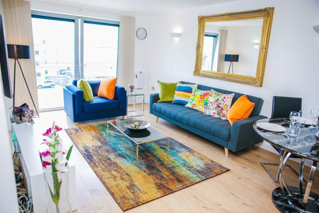 Riverside 2 Bed Apartment London Exterior photo