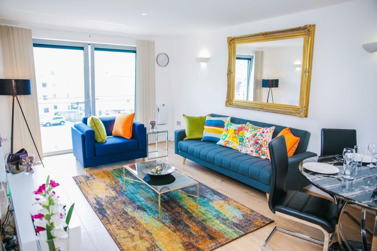 Riverside 2 Bed Apartment London Exterior photo